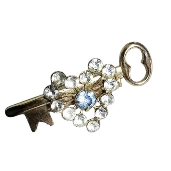 Vintage Rhinestone Heart Key Brooch (A8105) - Picture 2 of 6
